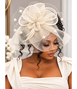Duchess In Bloom Fascinator - Ivory