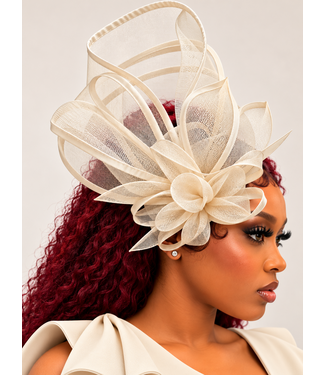 Grand Entrance Fascinator - Ivory