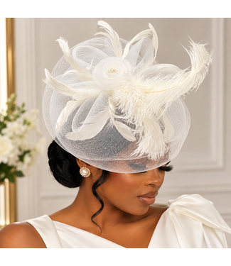 Follow My Lead Fascinator - White