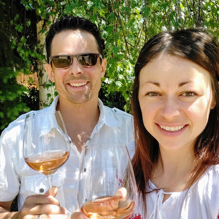 Carl's Wine Club Live to Air Wine Wednesday from Nostalgia Wines