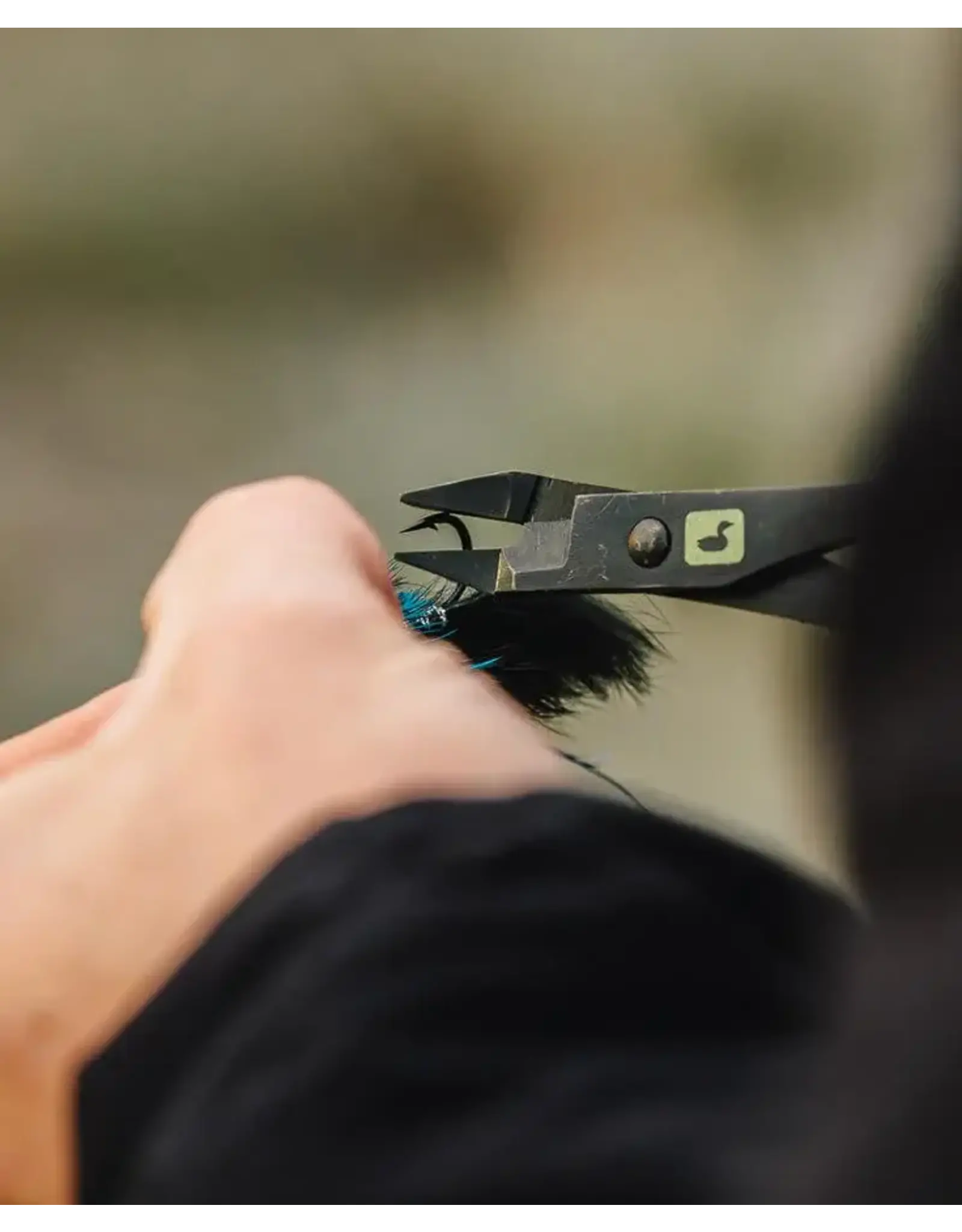ROGUE DEBARB PLIERS w/ comfy grip