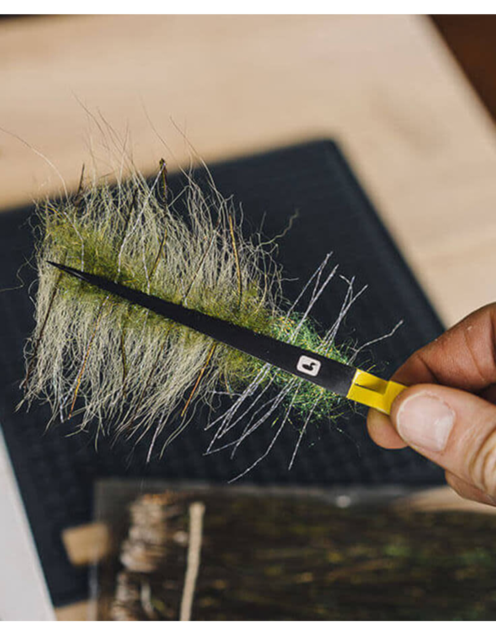D-LOOP TWEEZER