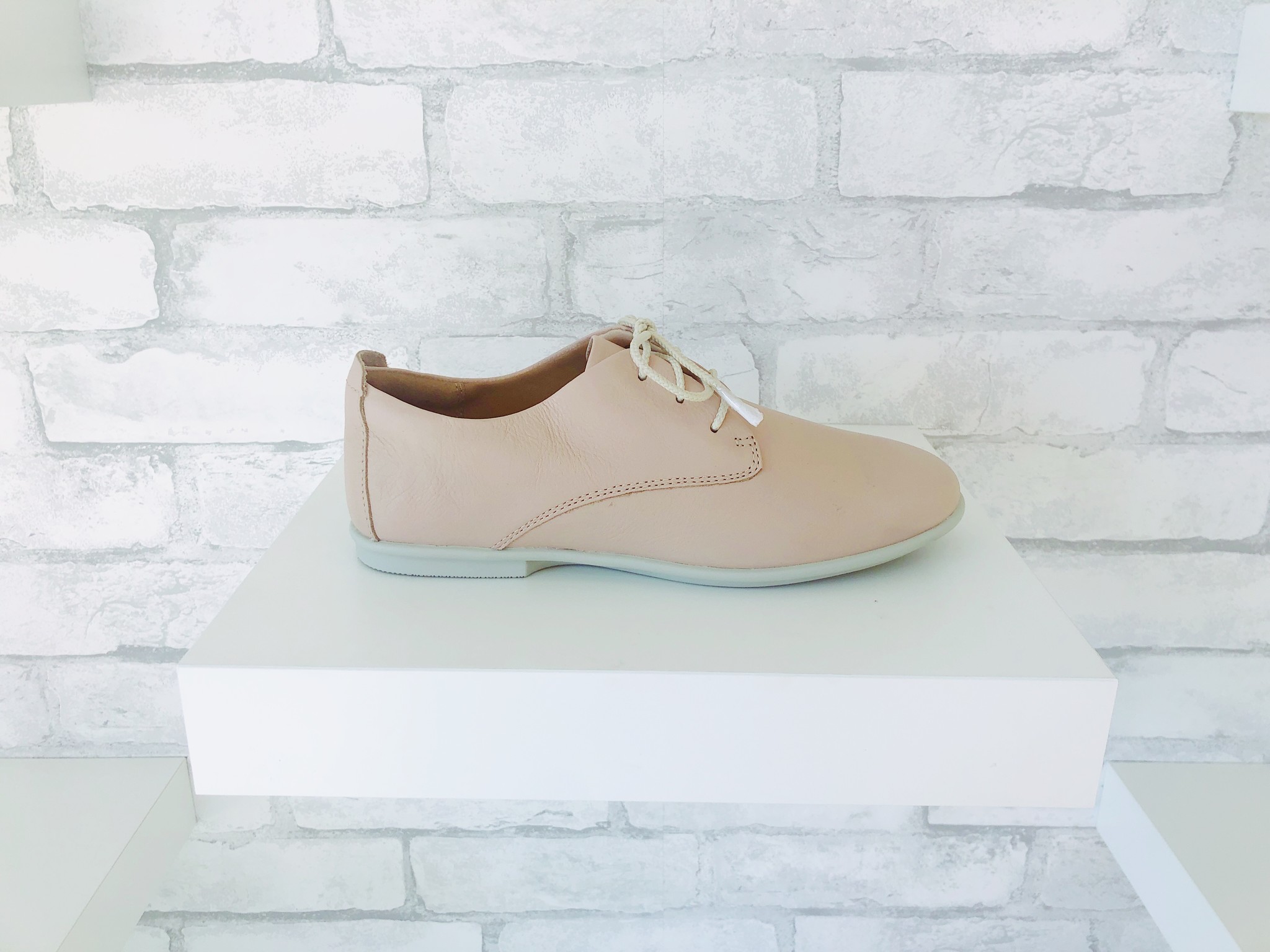 Clarks Un Coral Lace Blush - SOLE Shoes 