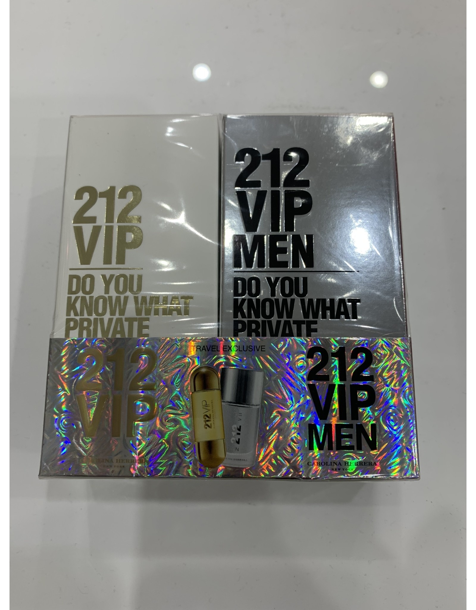 CAROLINA HERRERA CAROLINA HERRERA 212 VIP 2pc Set (2 x 30ML) Men & Women