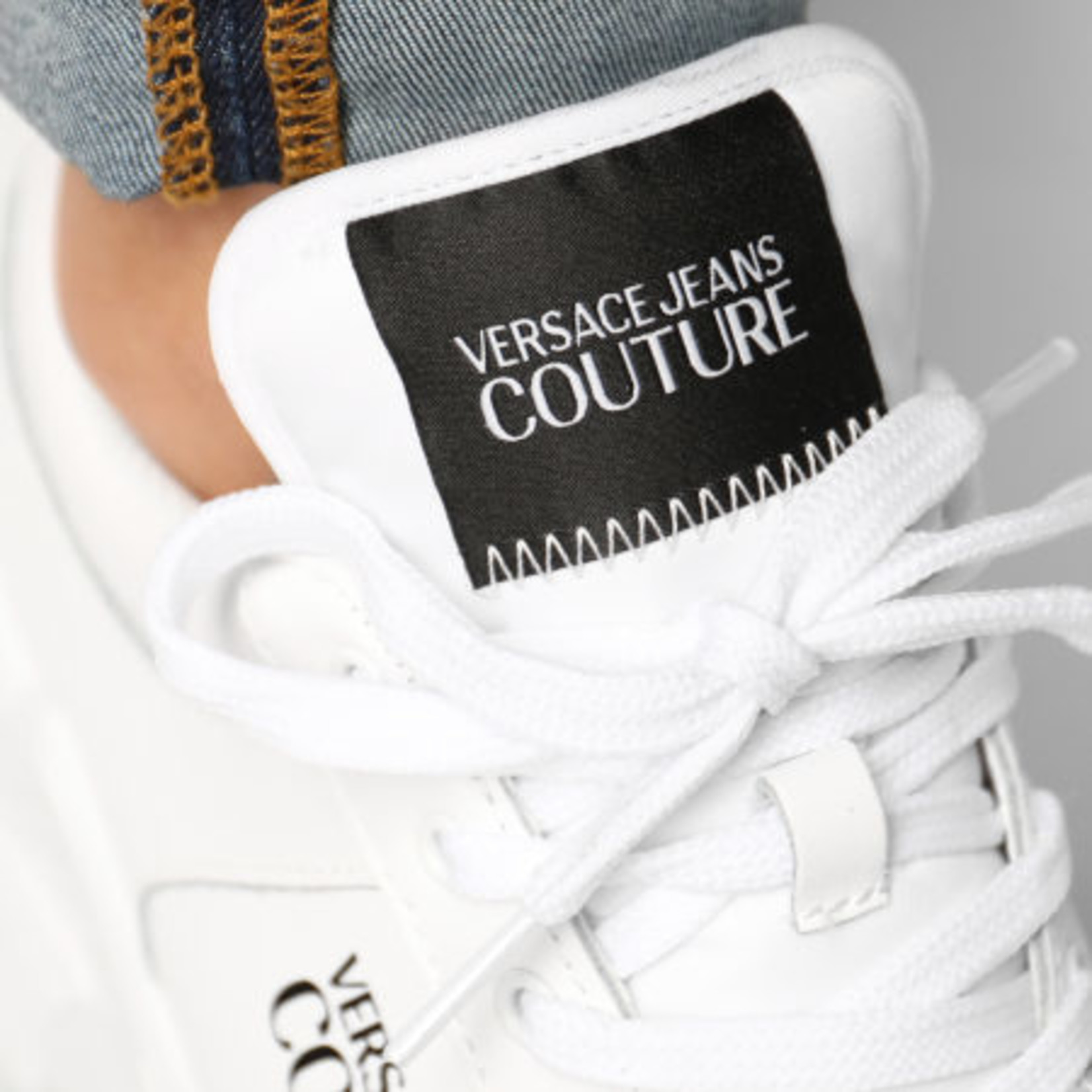 Sneakers VERSACE JEANS COUTURE - E0YZASC1 71605 003 - Sneakers - Lågskor -  Herrskor | eskor.se