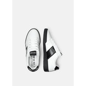 Vanillaページ hommegirls-x-vans-sk8-mid-83-