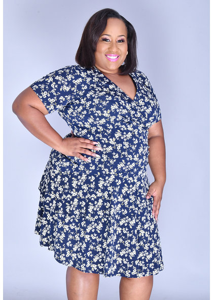 Signature INGU- Plus Size Printed Ruffle Dress