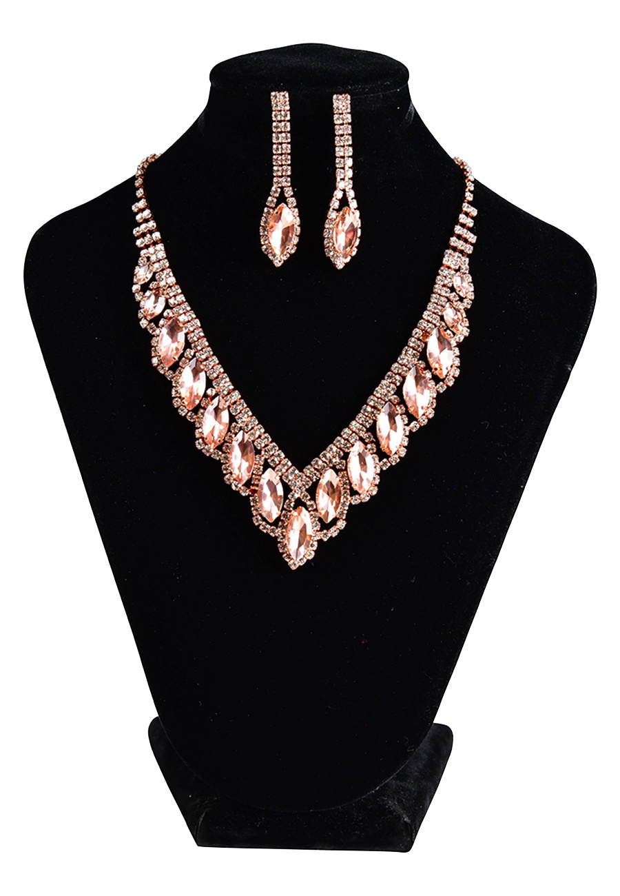 necklace to wear with v neck