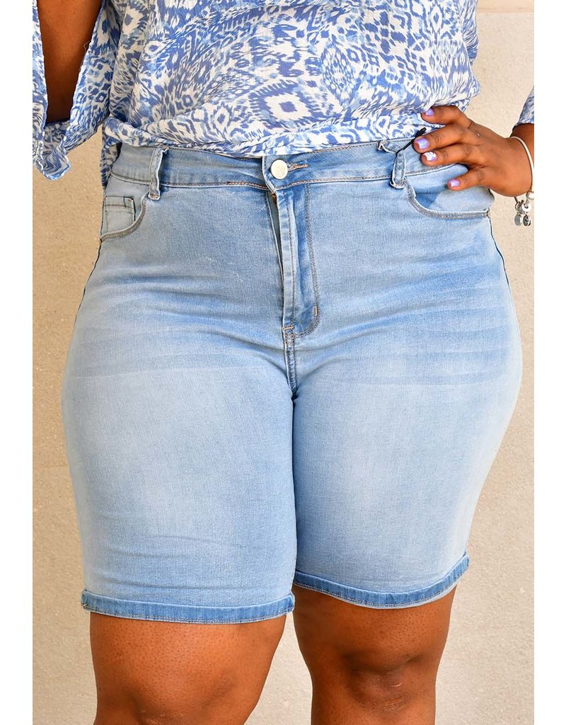 ZAMYA- Plus Size Short Jeans Pants With Fold Hem