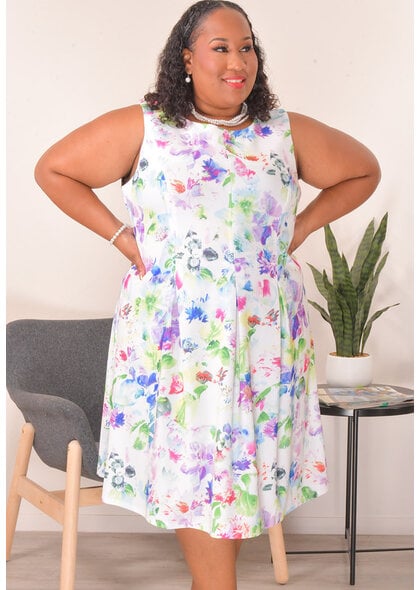 DANILLO BOUTIQUE RENJO- Plus Size Armhole Floral Box Pleat Dress