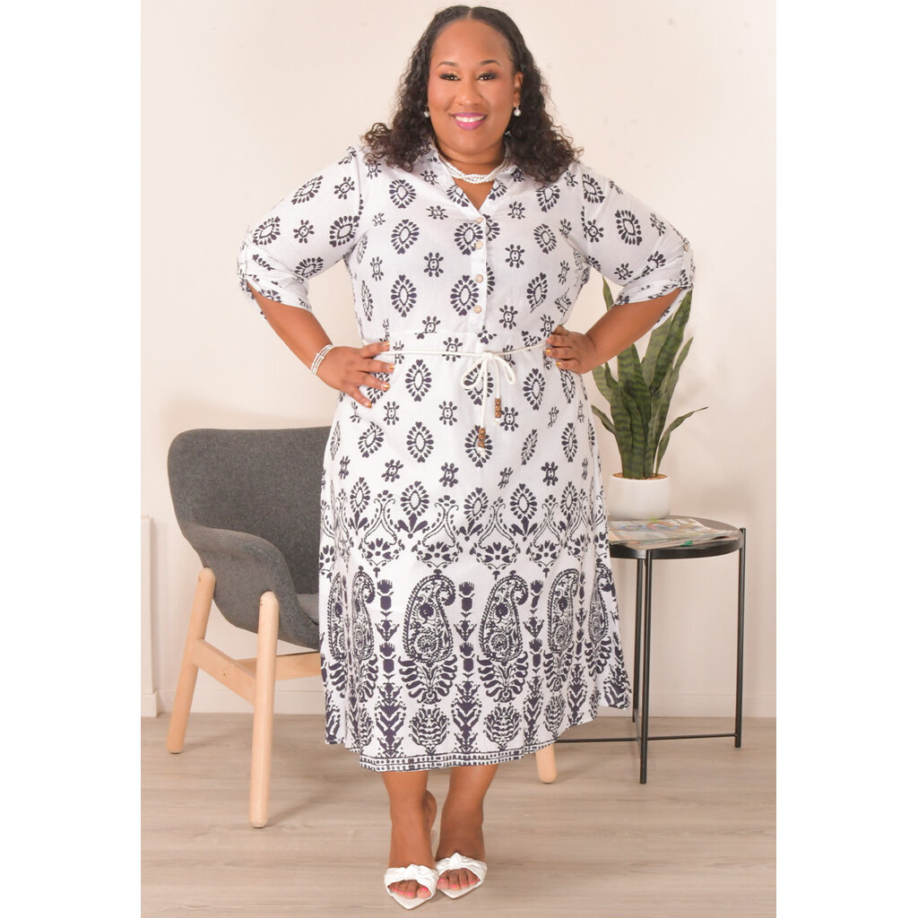 KANE- Plus Size 3/4 Sleeve Dress with Collar