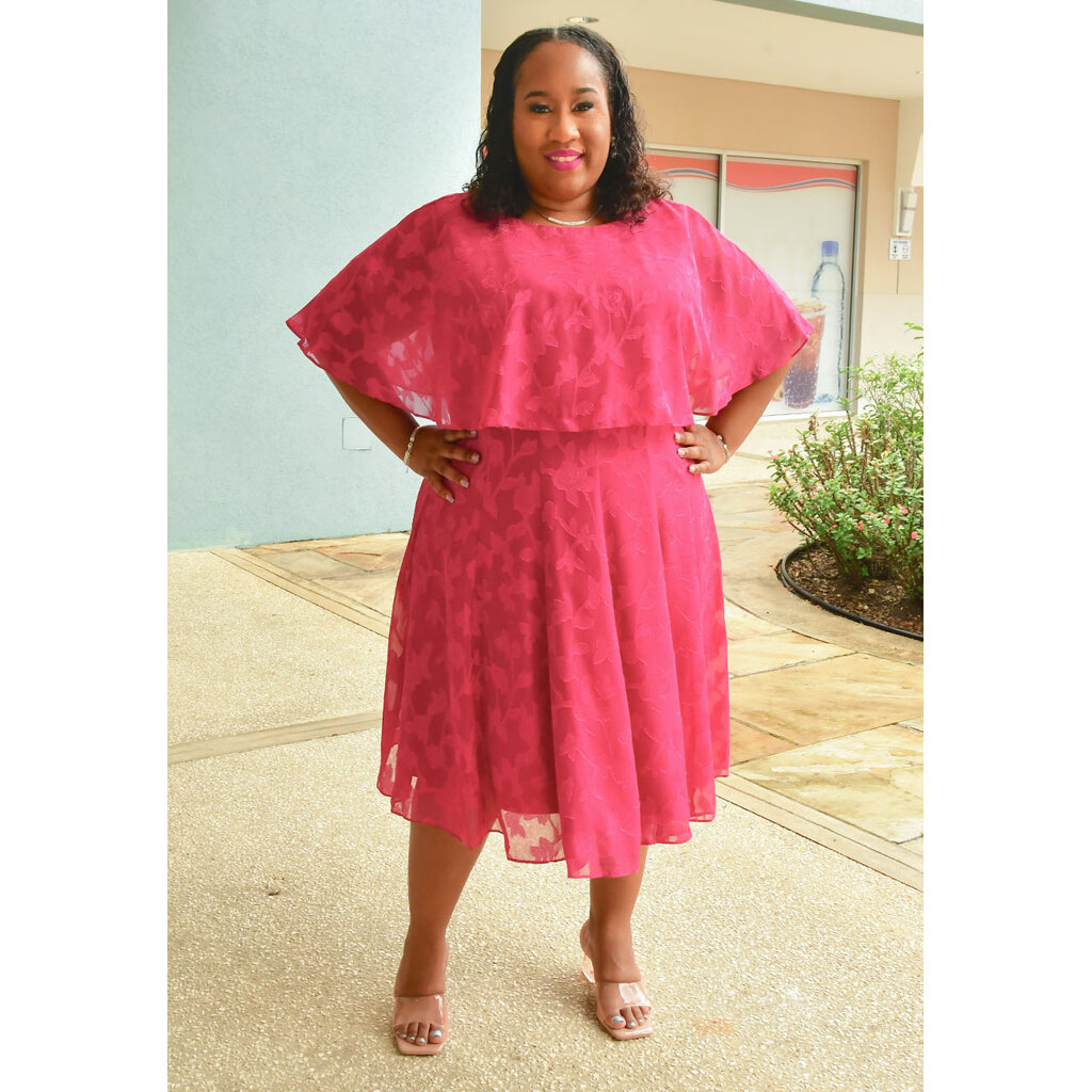 FLYNA- Plus Size Floral Pattern Cape Dress