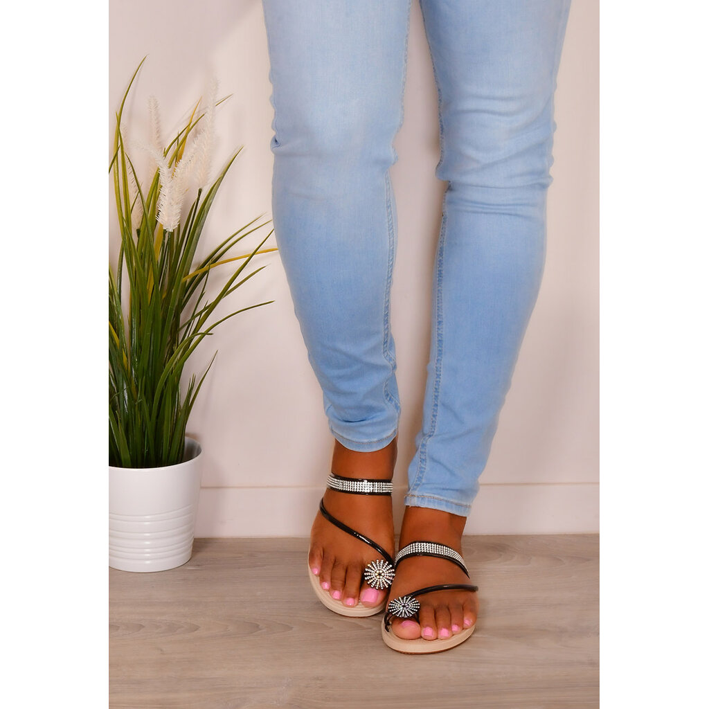Rhinestone Sandals with Toes Strap