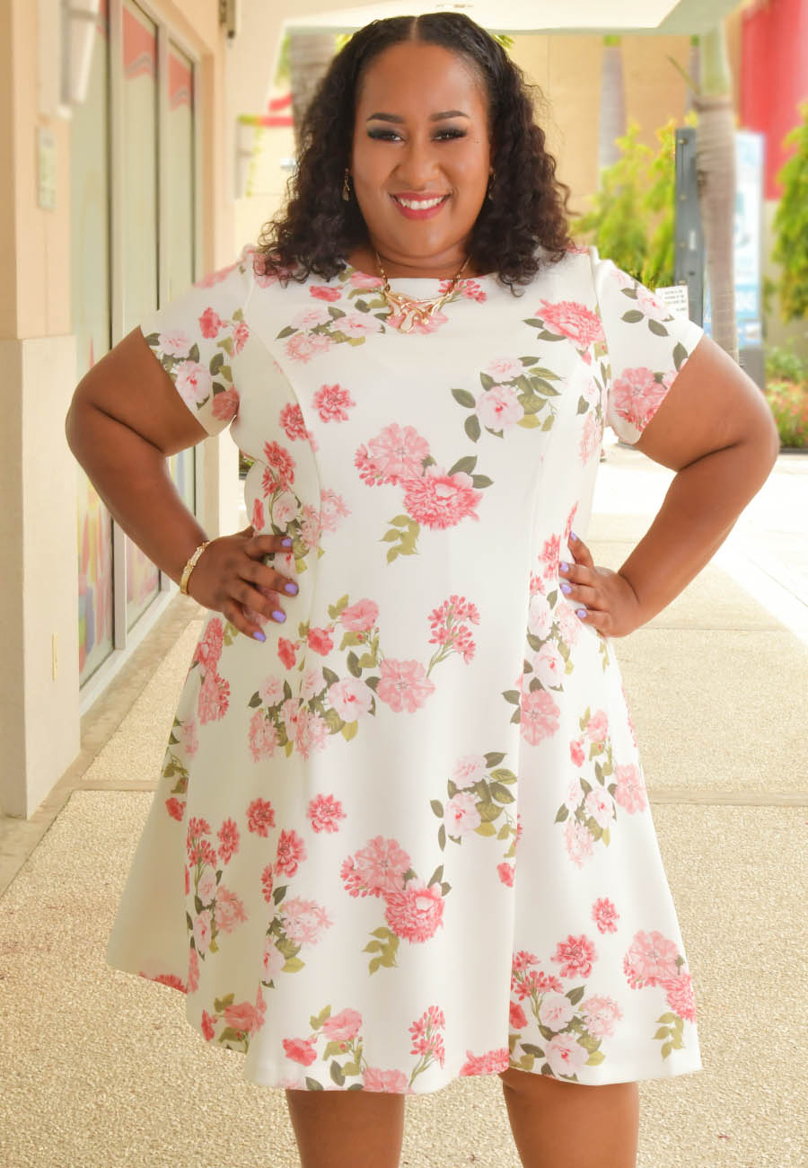 jessica-howard-urlan-plus-size