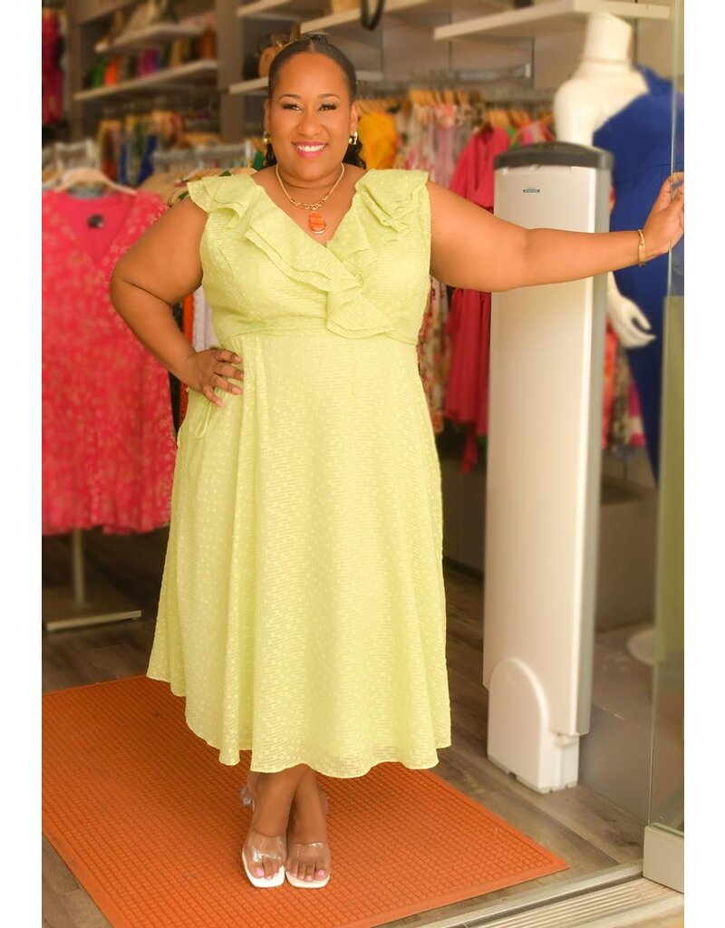 Maison Tara FRIGIA- Plus Size Solid Frill Neck Dress with String
