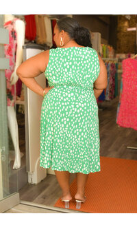 YOELI- Plus Size Printed Flare Armhole Dress