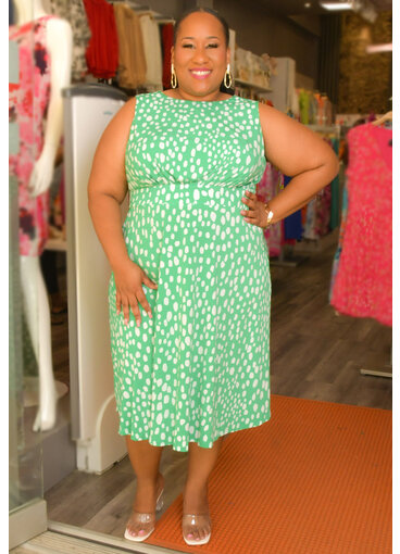 YOELI- Plus Size Printed Flare Armhole Dress