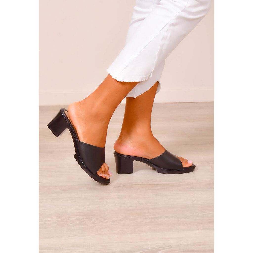 Simple Chunky Heel Slip On Shoes