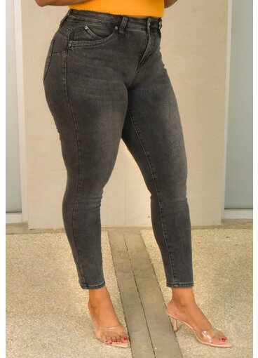 Royalty ZODWA- Jeans with Pockets & Tabs