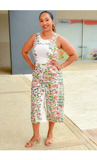 KATRIX- Floral 3/4 Jumper with Keyhole