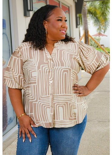 MLLE Gabrielle VAEDA- Plus Size Geo Print Top with 3/4 Sleeves