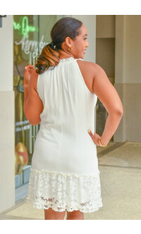 Signature GIANNE- Solid Elastic Neck Lace Dress
