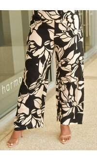 MLLE Gabrielle KIORI- Printed Two Pants Suit