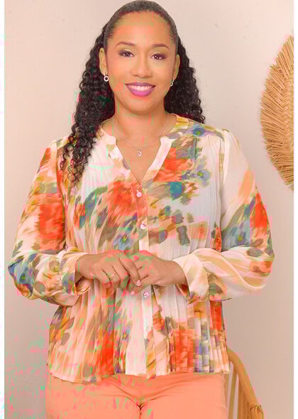 FIGUEROA & FLOWER VARLO- Printed Steam Pleat Button Down Top