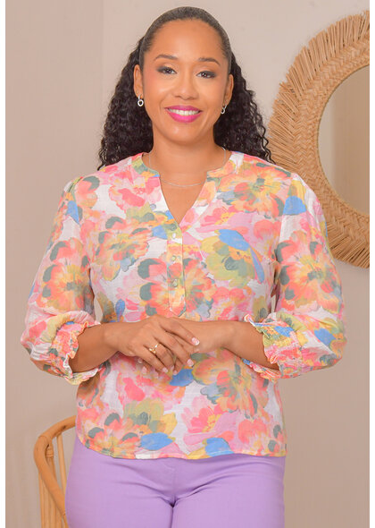 HOPE & HARLOW VULLY- Floral Split Neck 3/4 Top