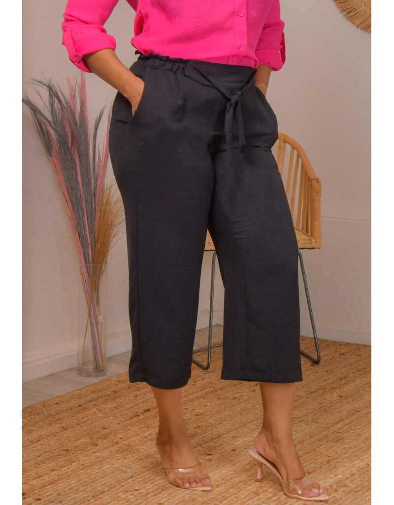 ZAC & RACHEL ZEBIE- Elastic Waist Capri with Tie