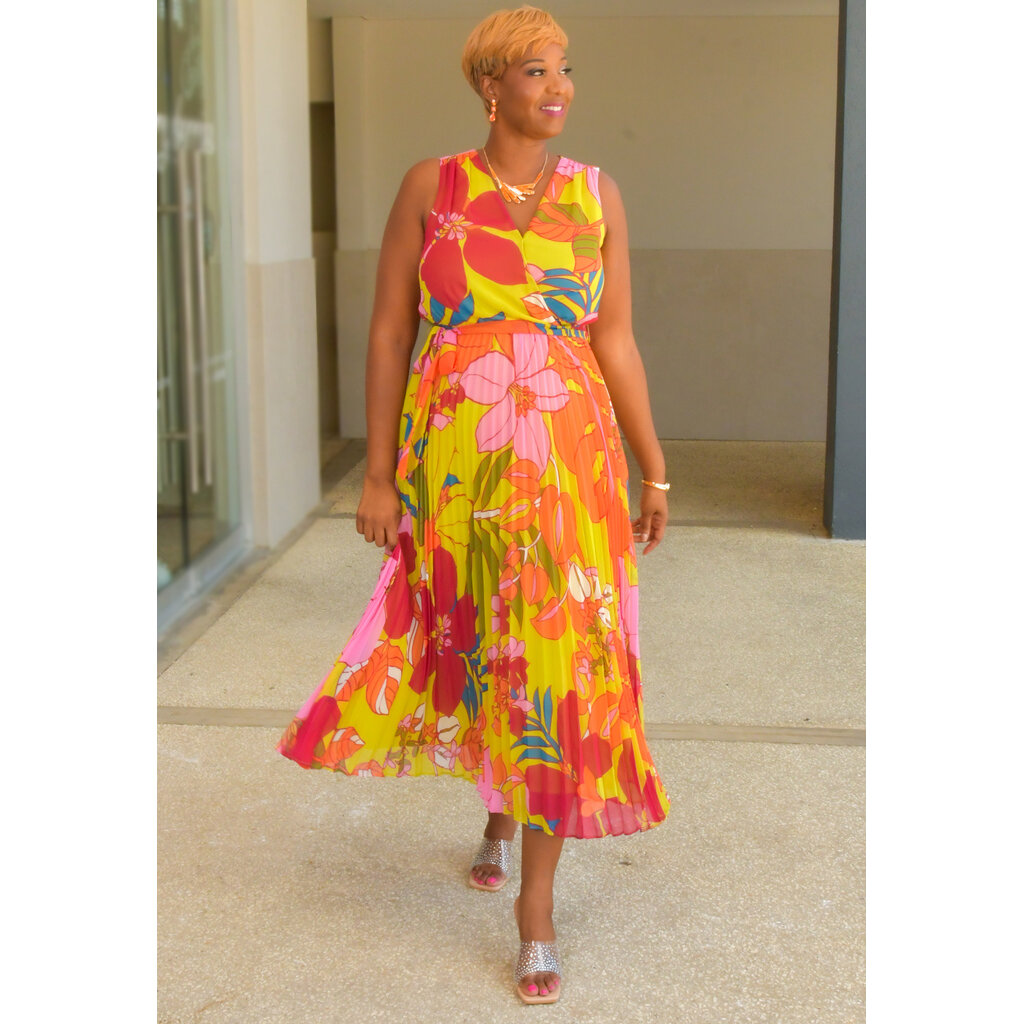 FRIDEN- Floral Dress with Steam Pleat Bottom