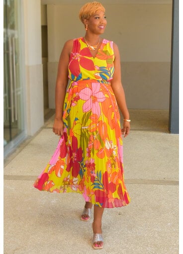 Sandra Darren FRIDEN- Floral Dress with Steam Pleat Bottom