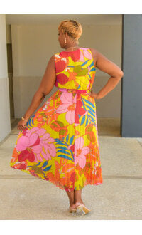 Sandra Darren FRIDEN- Floral Dress with Steam Pleat Bottom