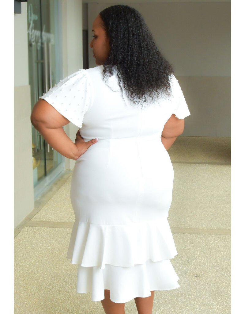 GLAMOUR REVI- Plus Size Solid Dress with Pearls on Sleeves