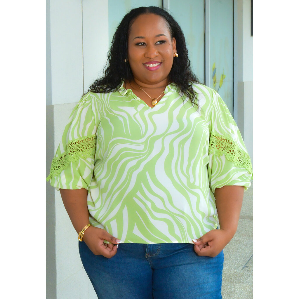 VERONY- Printed Top with Crochet Patch Sleeves