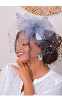 Small Mesh Fascinator with Dotted Veil