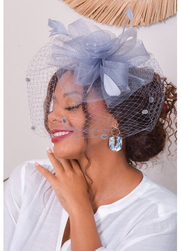 Small Mesh Fascinator with Dotted Veil