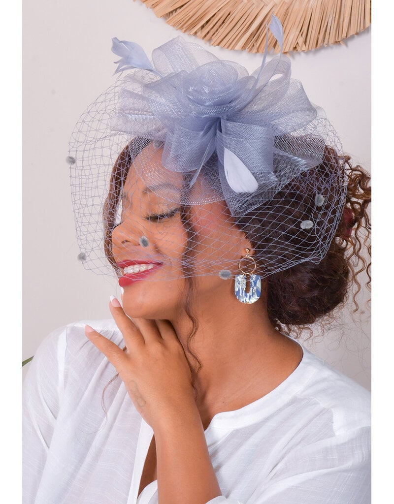 Small Mesh Fascinator with Dotted Veil