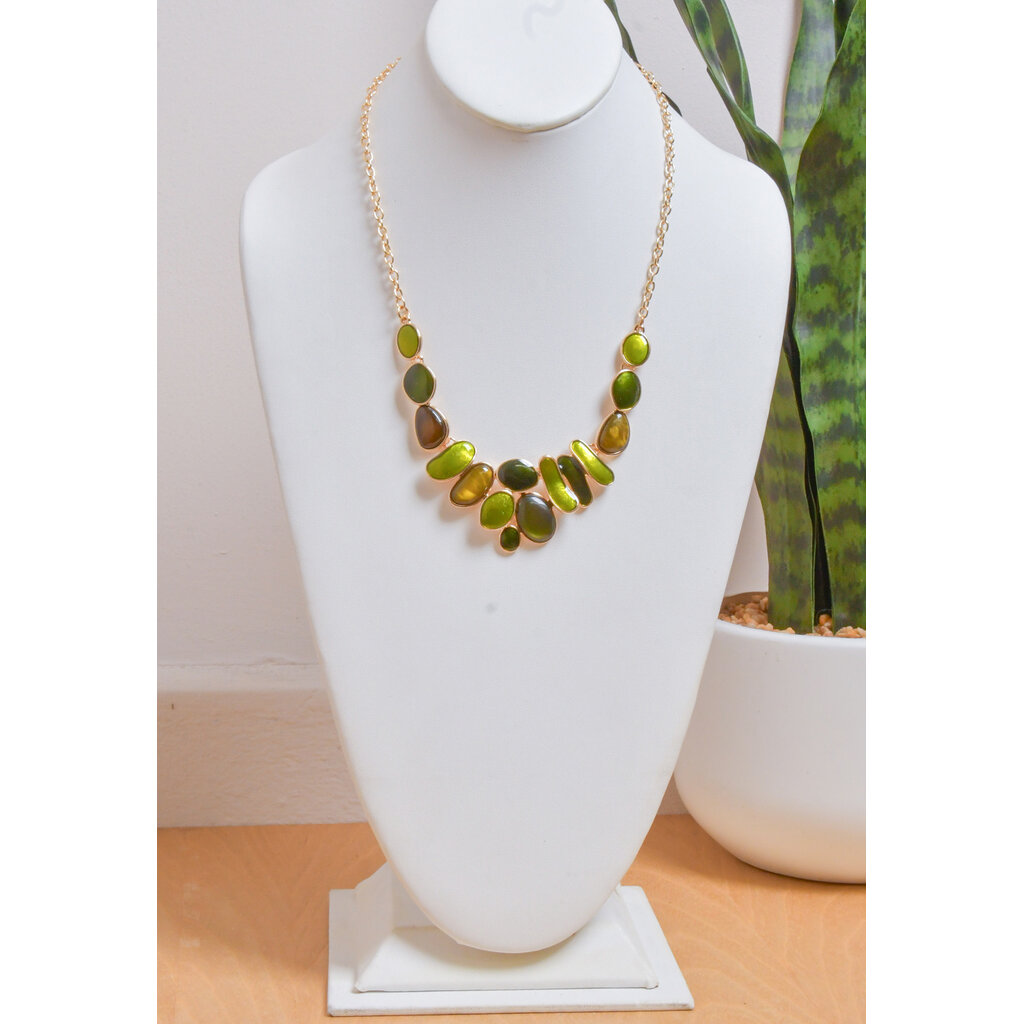 Small Multi Shaped Stones Necklace Set