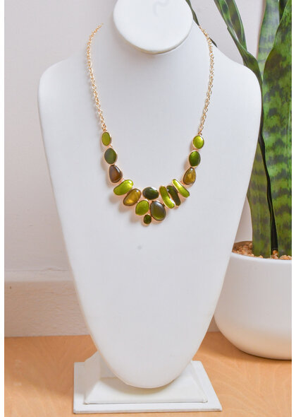 AJ Fashions Small Multi Shaped Stones Necklace Set