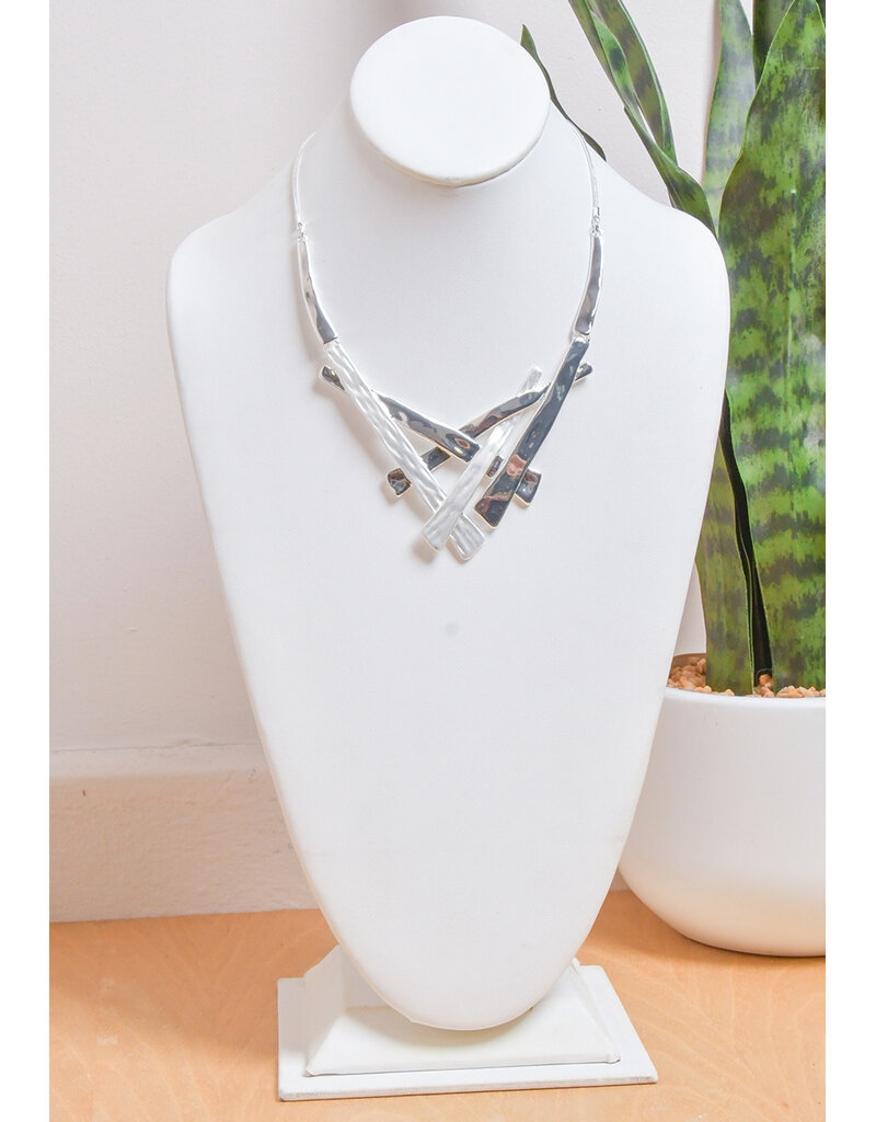 AJ Fashions Fused Criss Cross Necklace Set