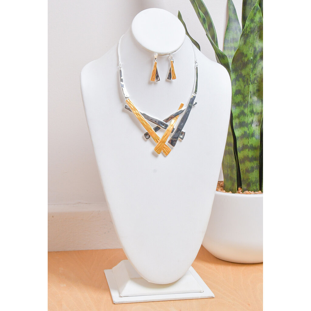 Fused Criss Cross Necklace Set