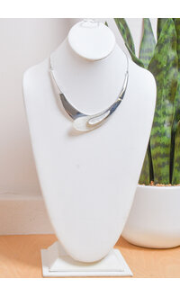 AJ Fashions Metal Crossover Necklace Set