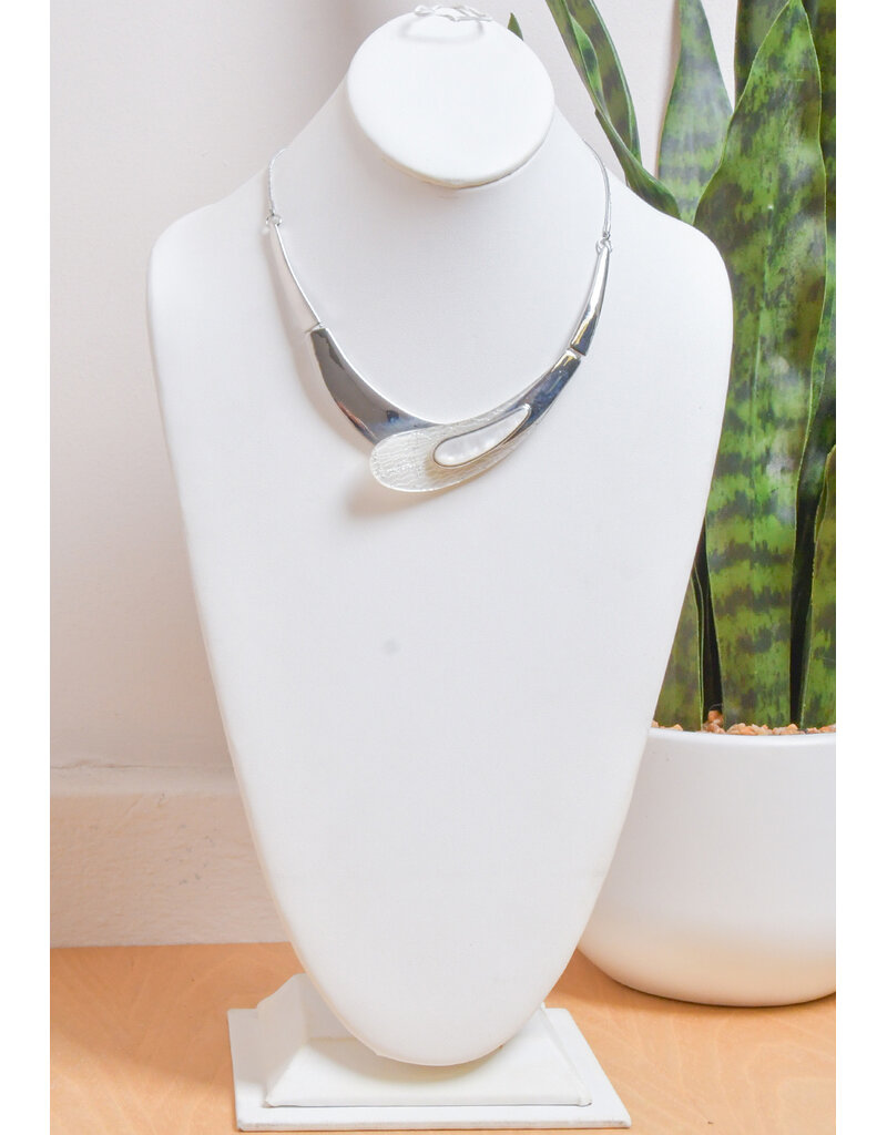 AJ Fashions Metal Crossover Necklace Set