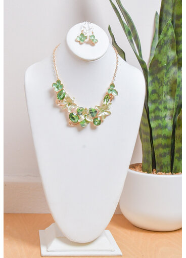 AJ Fashions Necklace Set with Fused Flowers