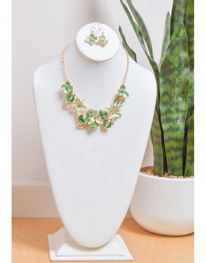 AJ Fashions Necklace Set with Fused Flowers
