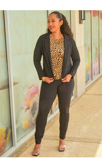 SPIN VILINKA- Leopard Print Armhole Top