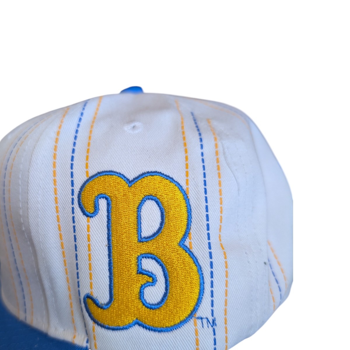 Mitchell & Ness UCLA Script Triplin  Sanpback White Hat