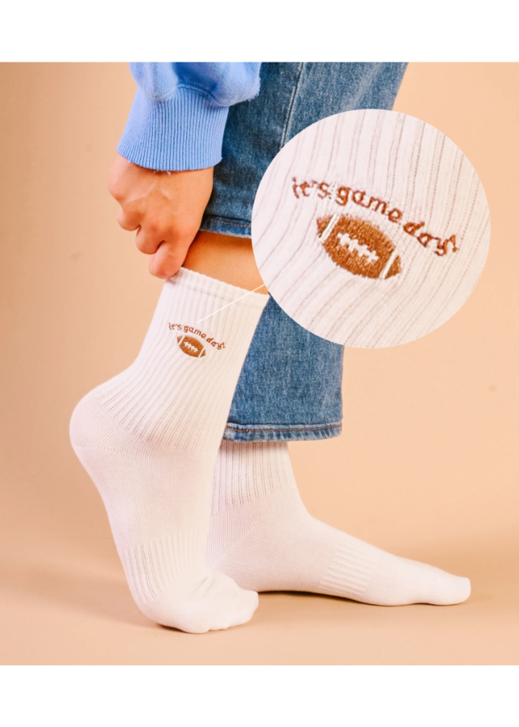 Embroidered Crew Socks