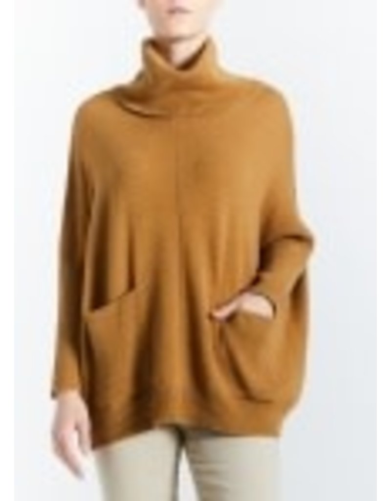 Oat NY Cowl Pocket Sweater